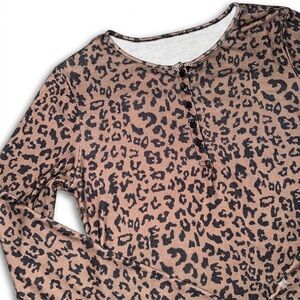 Dazy x StarSeries Leopard Print Henley Ribbed Top XL Brown Long Sleeve Slim Fit